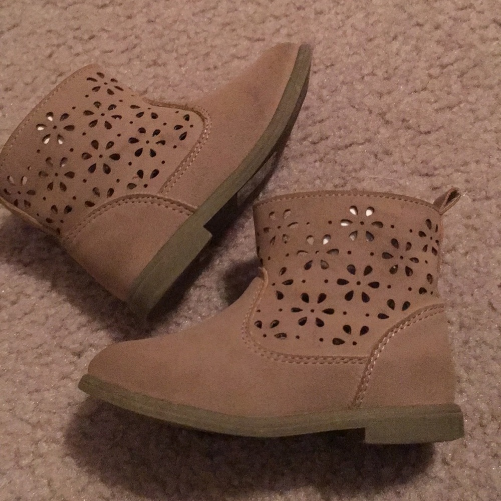Gymboree booties - Picture 3 of 5